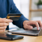 Cómo evitar sorpresas al pagar en dólares con tu tarjeta?